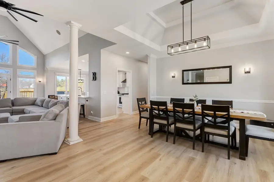 524 Country Club Dr, Dickson, TN 37055 - #3