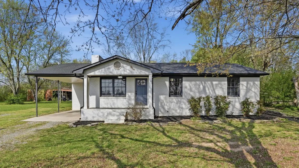 179 Old Huntsville Rd, Fayetteville, TN 37334 - #1