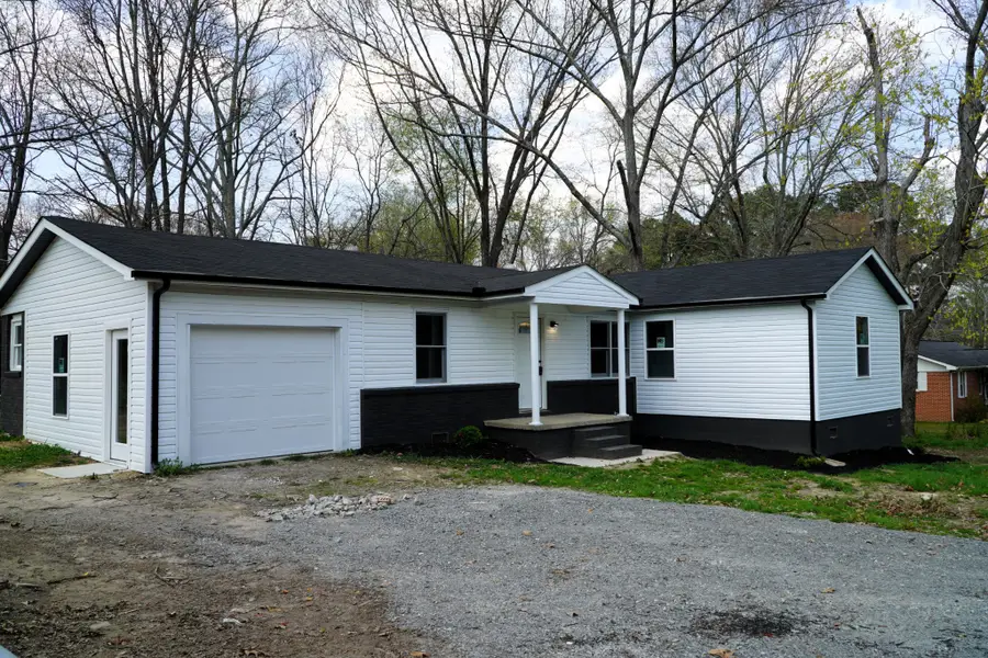 32 Jenkins Dr, Fayetteville, TN 37334 - #2