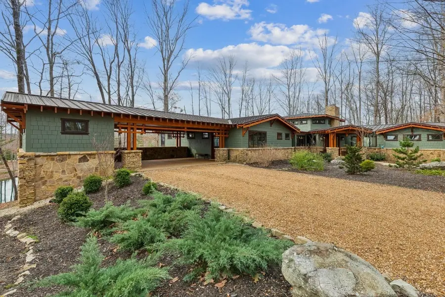 394 Myers Point Rd, Sewanee, TN 37375 - #2