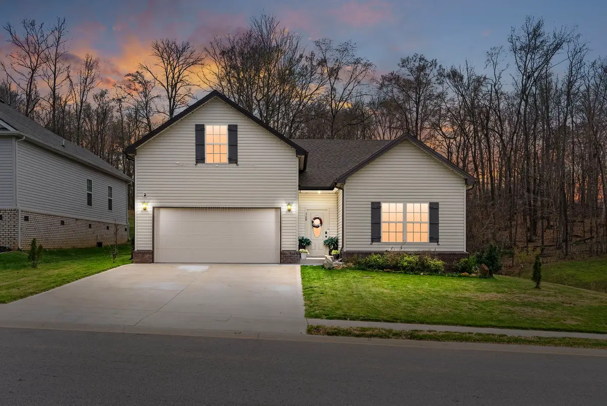 368 Barry Dr, Clarksville, TN 37040 - #1