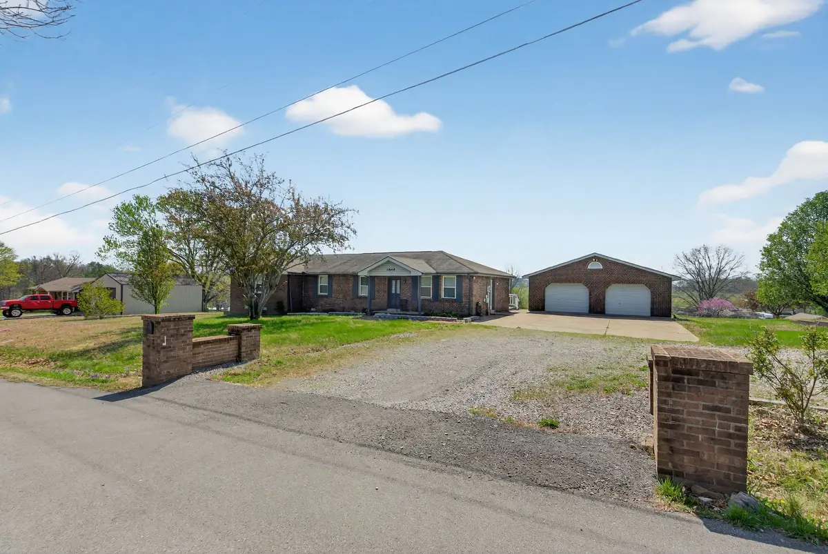 1848 Cardinal Dr, Pleasant View, TN 37146 - #1