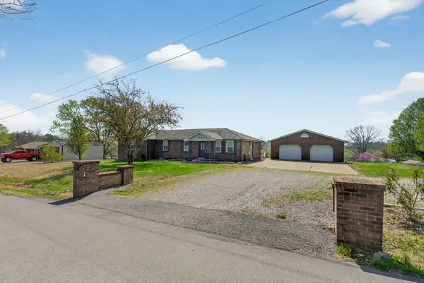 1848 Cardinal Dr, Pleasant View, TN 37146