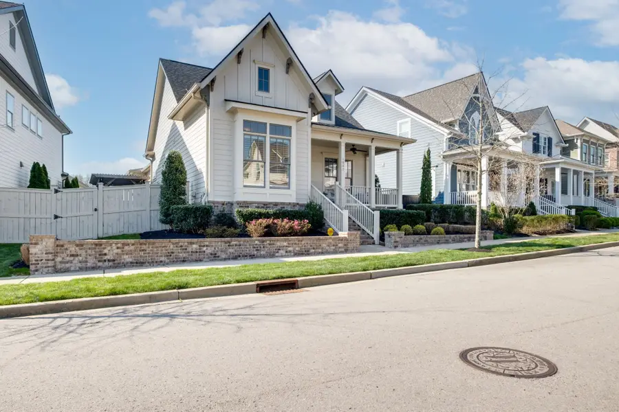 1007 Beckwith St, Franklin, TN 37064 - #2