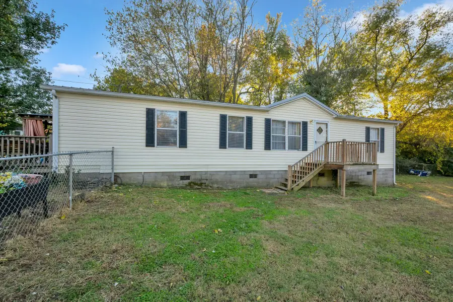 944 Deason Rd, Dickson, TN 37055 - #2