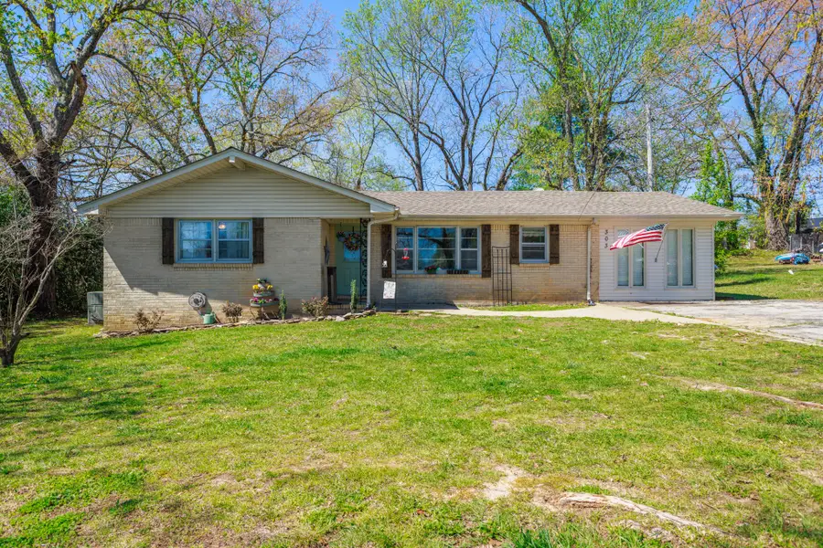 303 Moss Dr, McMinnville, TN 37110 - #3