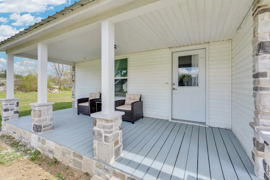 320 W King St, Morrison, TN 37357 - #3