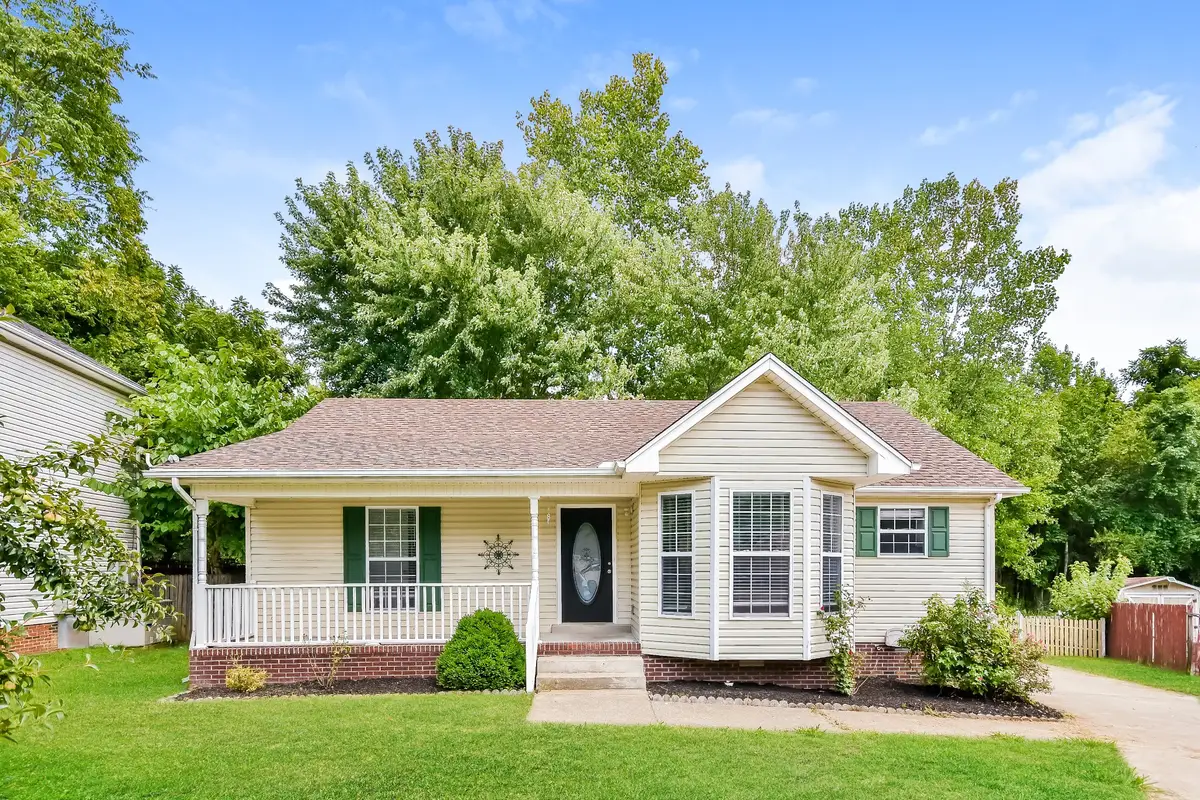 649 Laramie Dr, Springfield, TN 37172 - #1