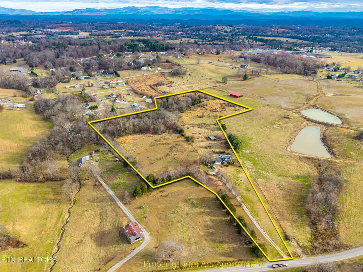 632 Hiwassee Rd, Madisonville, TN 37354 - #1