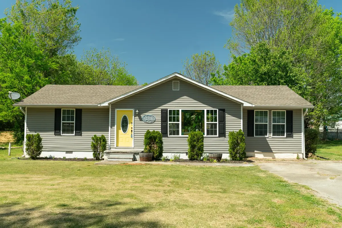 912 Barnabas Street, Athens, TN 37303 - #1