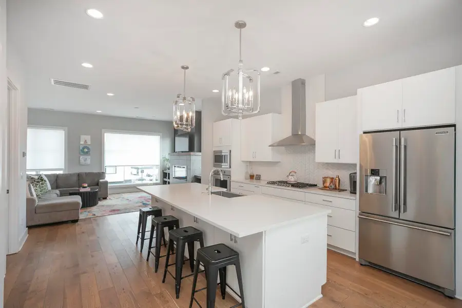 400 36th Ave N, Nashville, TN 37209 - #3