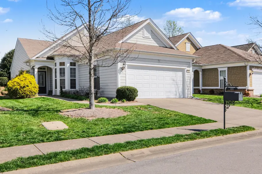 220 Old Towne Dr, Mount Juliet, TN 37122 - #3