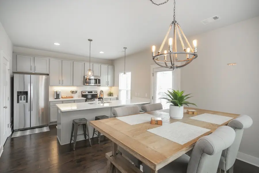 1409 57th Ave N, Nashville, TN 37209 - #2