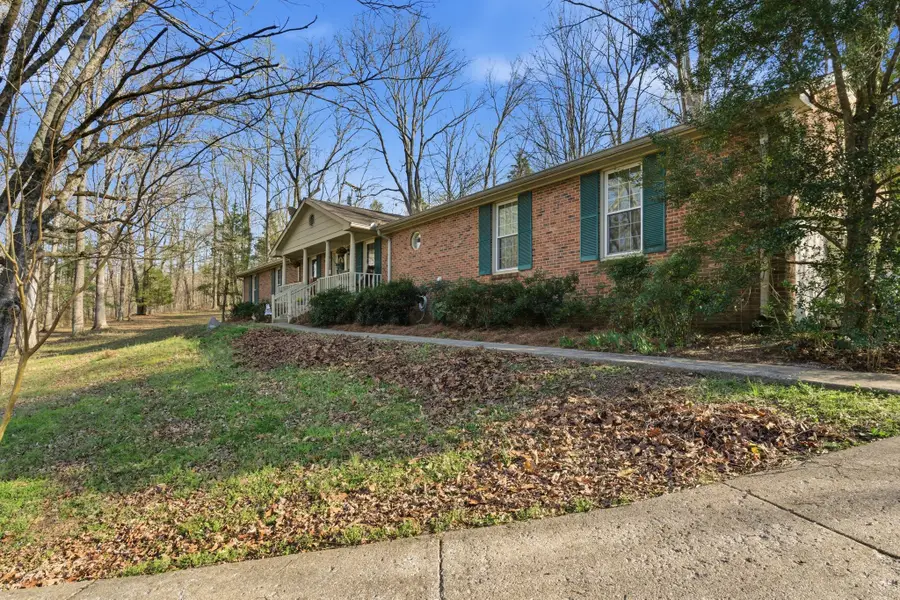 8073 Ridgewood Rd, Goodlettsville, TN 37072 - #2