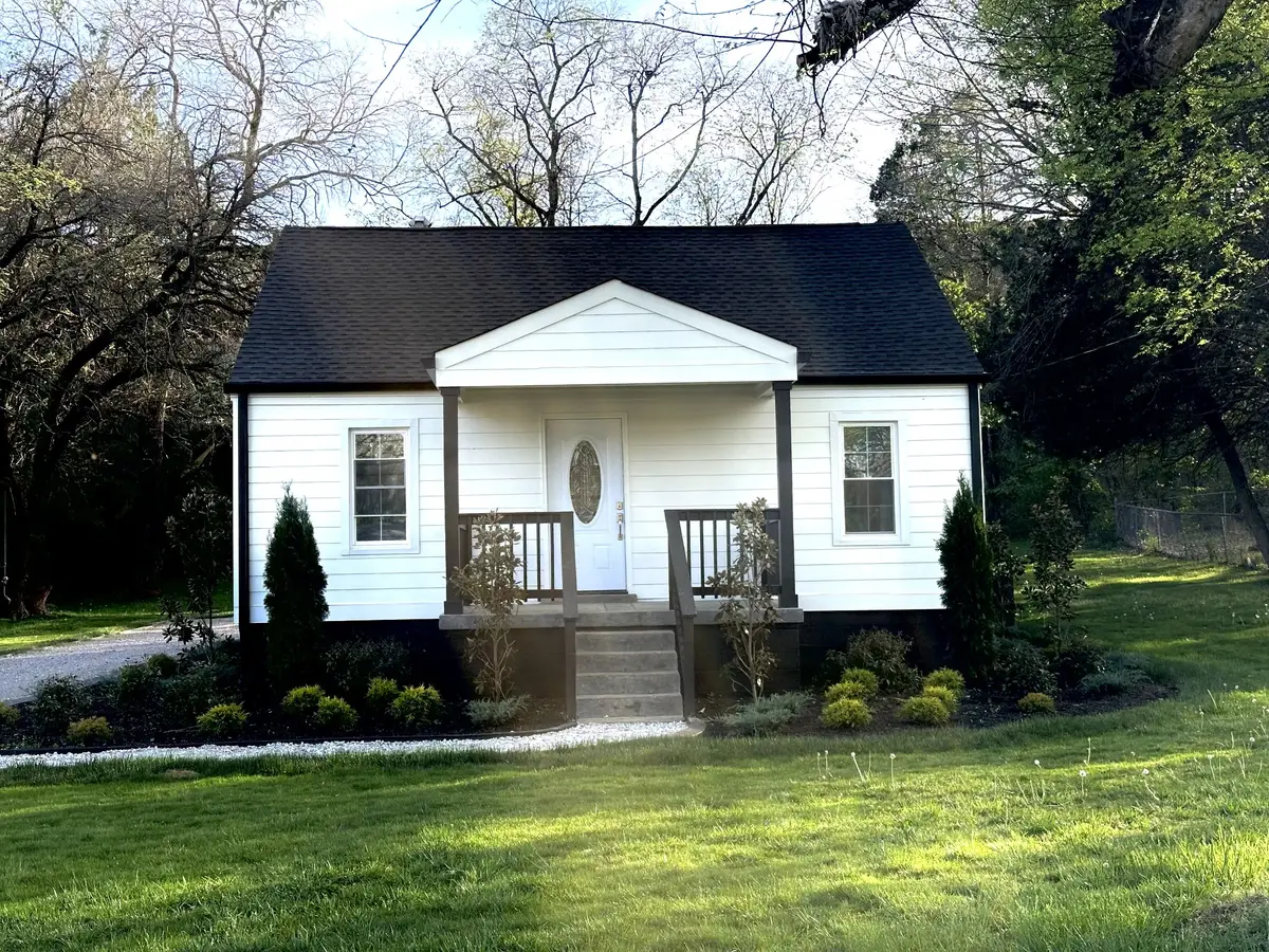 623 Belfast St, Lewisburg, TN 37091 - #1