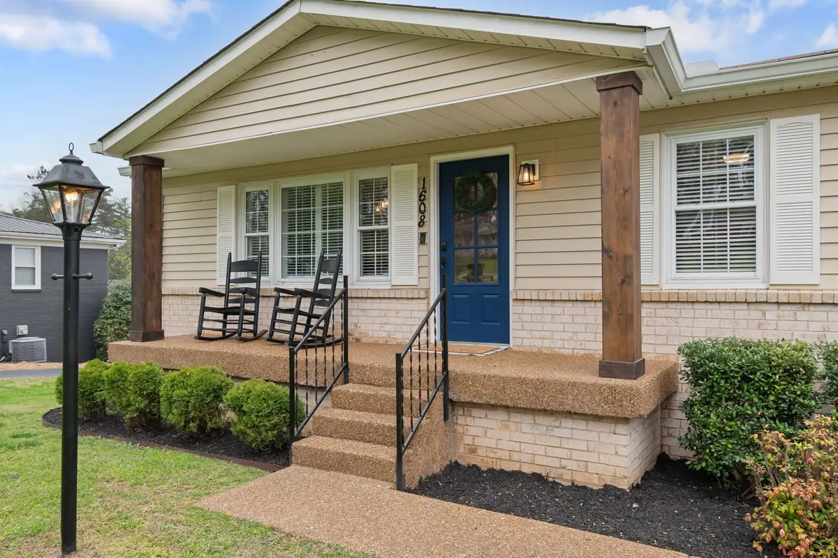 1608 Allison Ave, Columbia, TN 38401 - #1