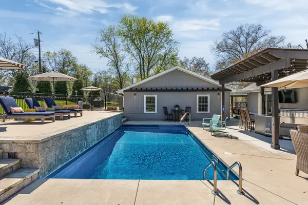 1011 Lakeshore Dr, Gallatin, TN 37066