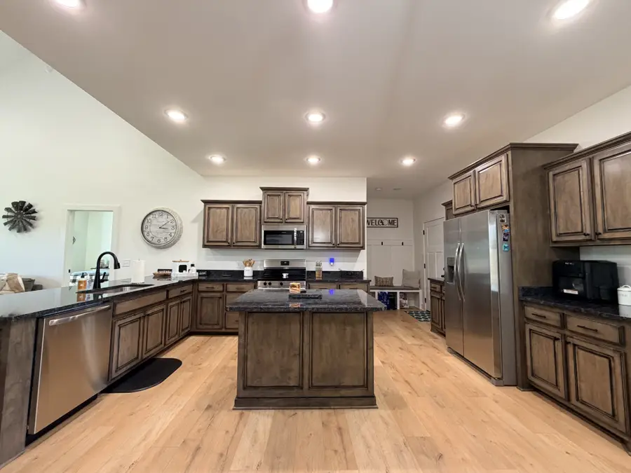 4421 Long Creek Rd, Lafayette, TN 37083 - #2