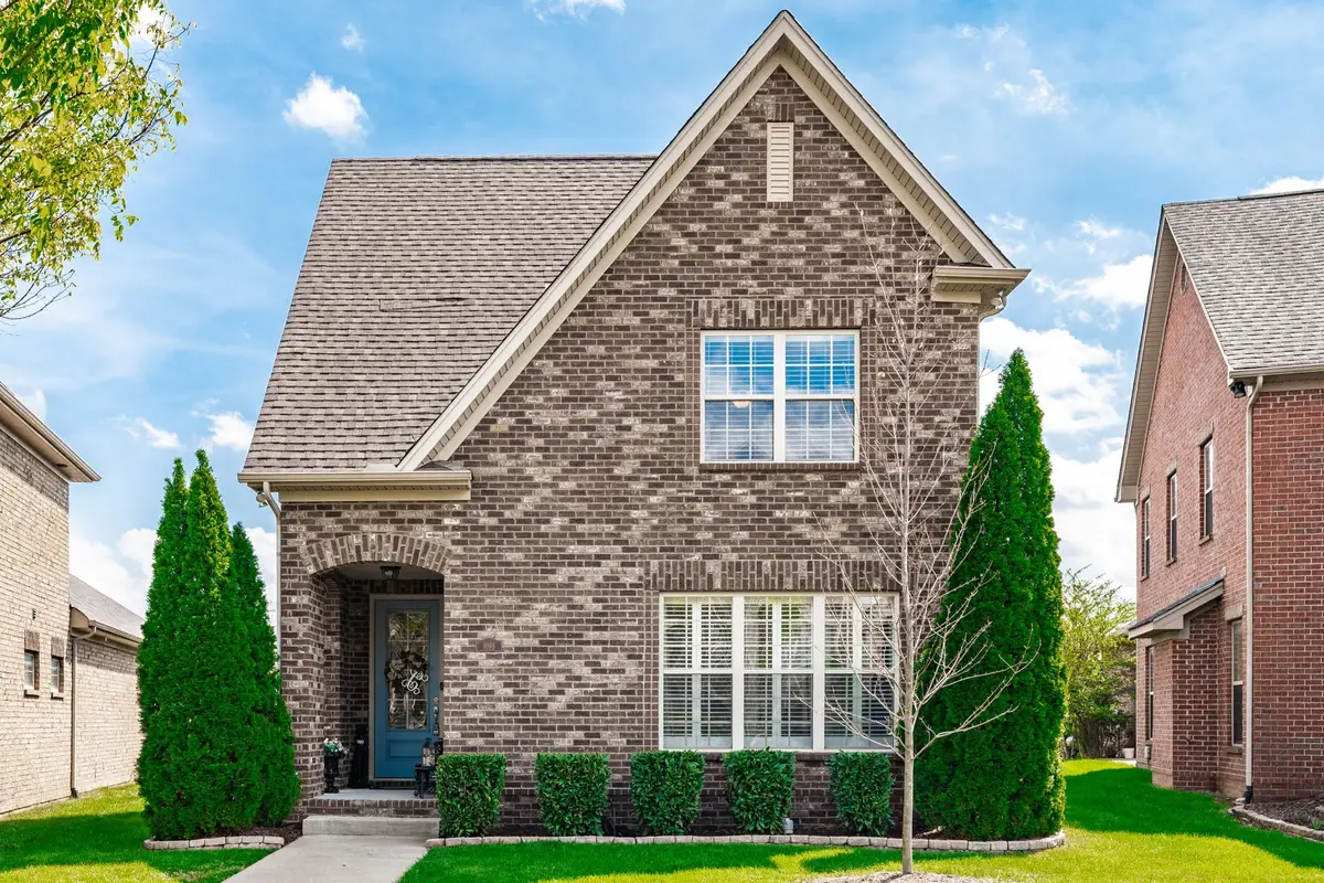 1098 Paddock Park Cir, Gallatin, TN 37066 - #1