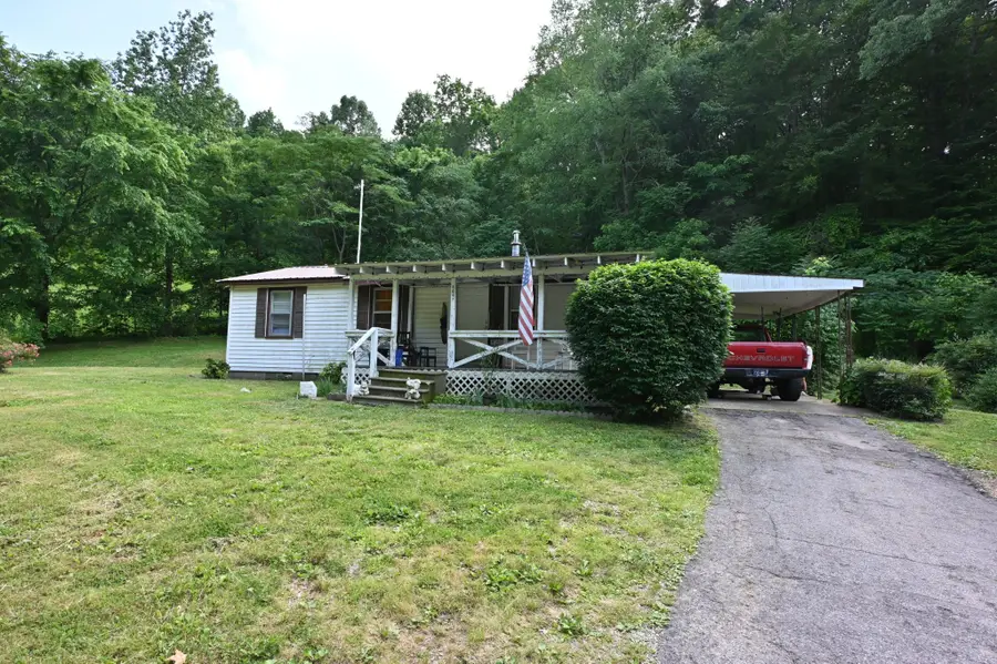 9097 Denton Rd, Linden, TN 37096 - #2