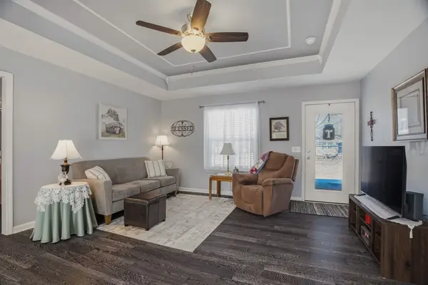 439 Hickory Bend Dr, Greenbrier, TN 37073