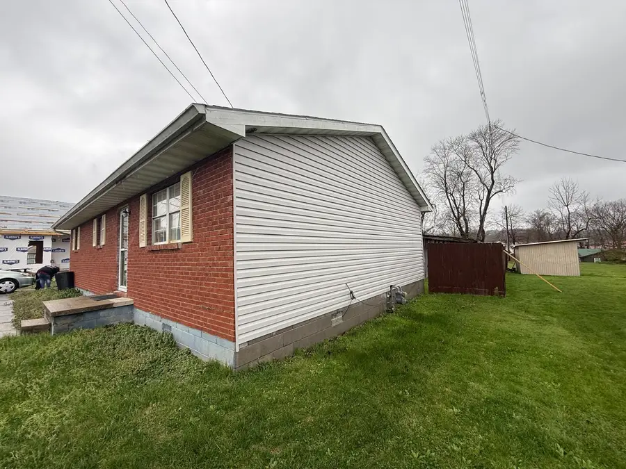 2901 Indian Run Rd, Russell, KY 41139 - #2