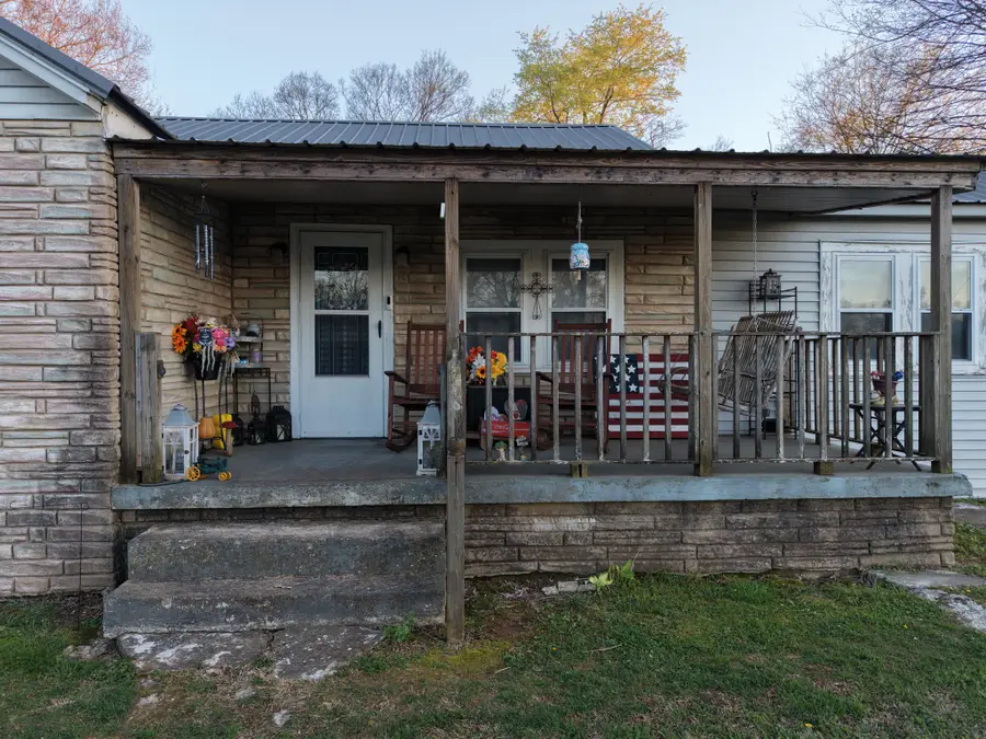 404 Mcmurtrey St, Saint Joseph, TN 38481 - #3