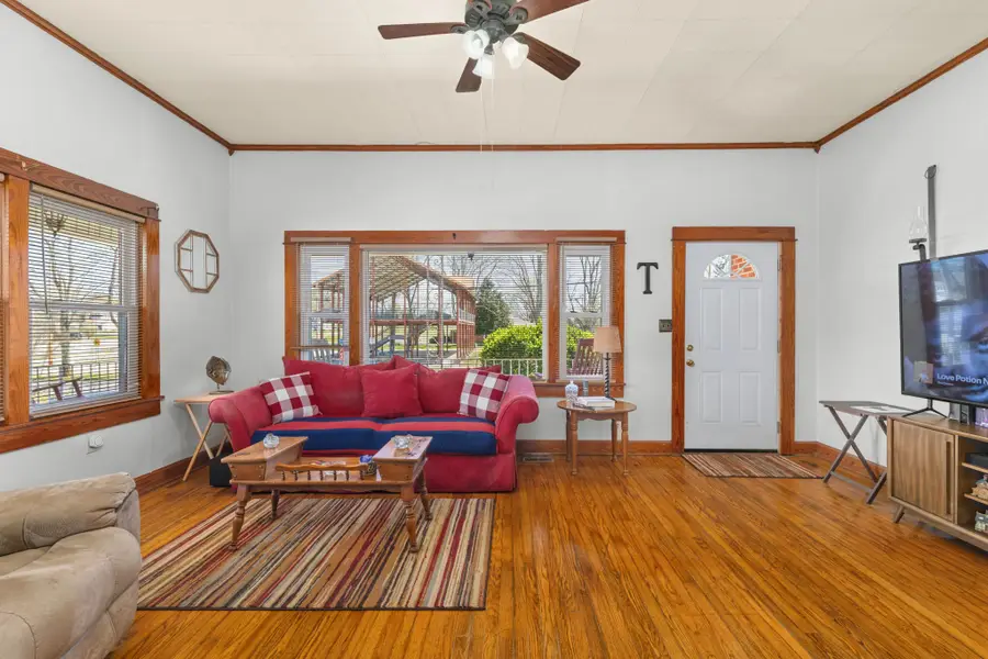 215 S Military Ave, Lawrenceburg, TN 38464 - #2