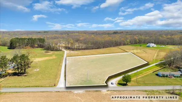 9492 Old Tullahoma Rd, Tullahoma, TN 37388