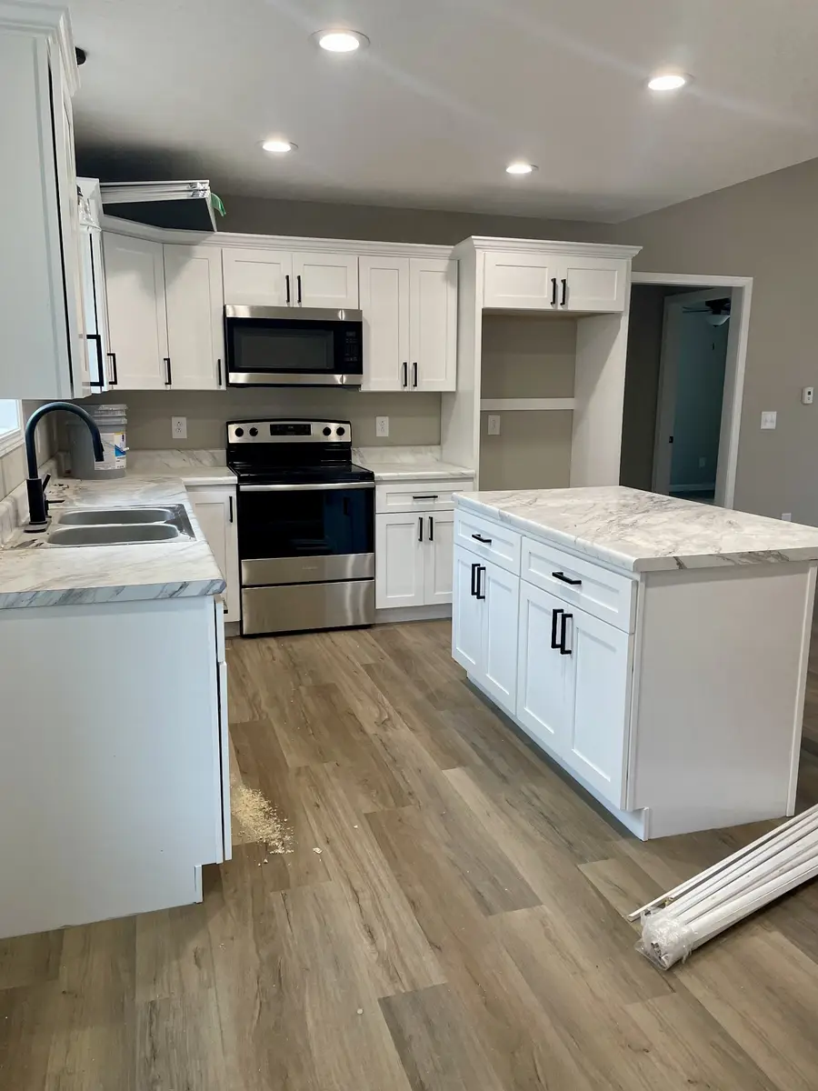 302 Front View St, Cornersville, TN 37047 - #3