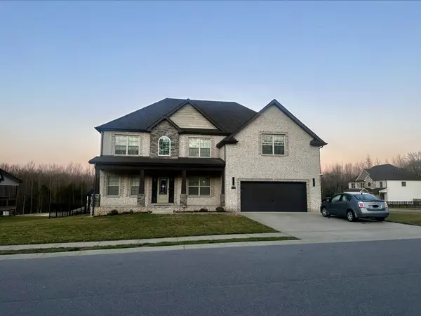 1270 Highgrove Ln, Clarksville, TN 37043