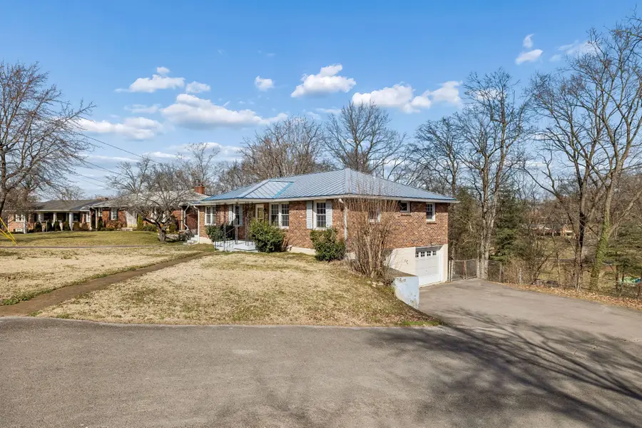 5020 Kincannon Dr, Nashville, TN 37220 - #2