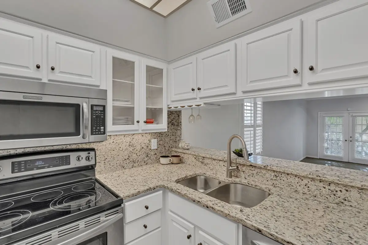 107 W End Pl, Nashville, TN 37205 - #1