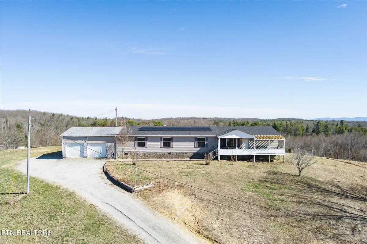 102 Flat Rock Rd, Deer Lodge, TN 37726 - #1