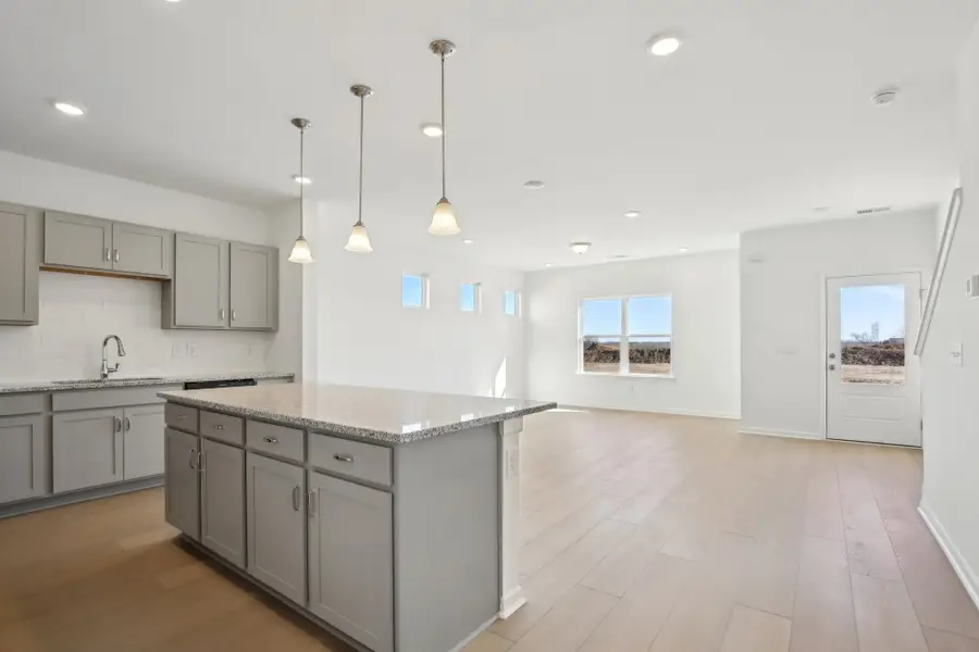 210 Martindale Lane, Clarksville, TN 37043 - #3