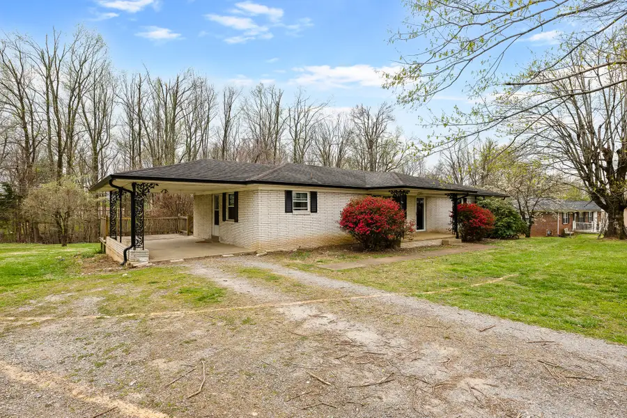111 Cothron Dr, Lafayette, TN 37083 - #3