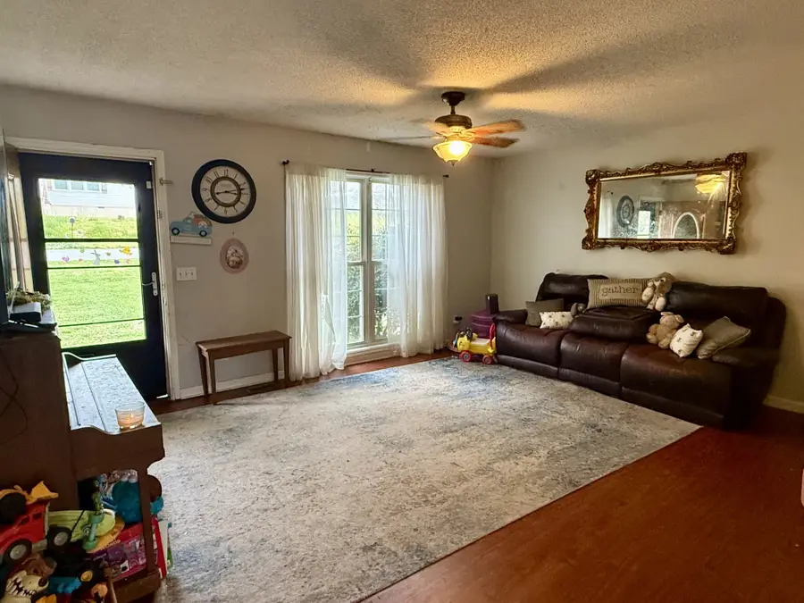 102 Mckinney St, Estill Springs, TN 37330 - #3