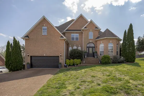 5579 Hill Rd, Brentwood, TN 37027