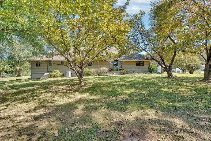 1000 N Vine St, Winchester, TN 37398 - #2