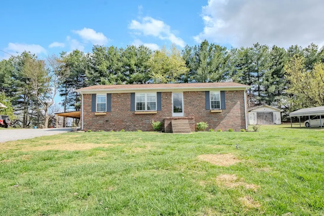 6 White Oak Dr, Leoma, TN 38468 - #1