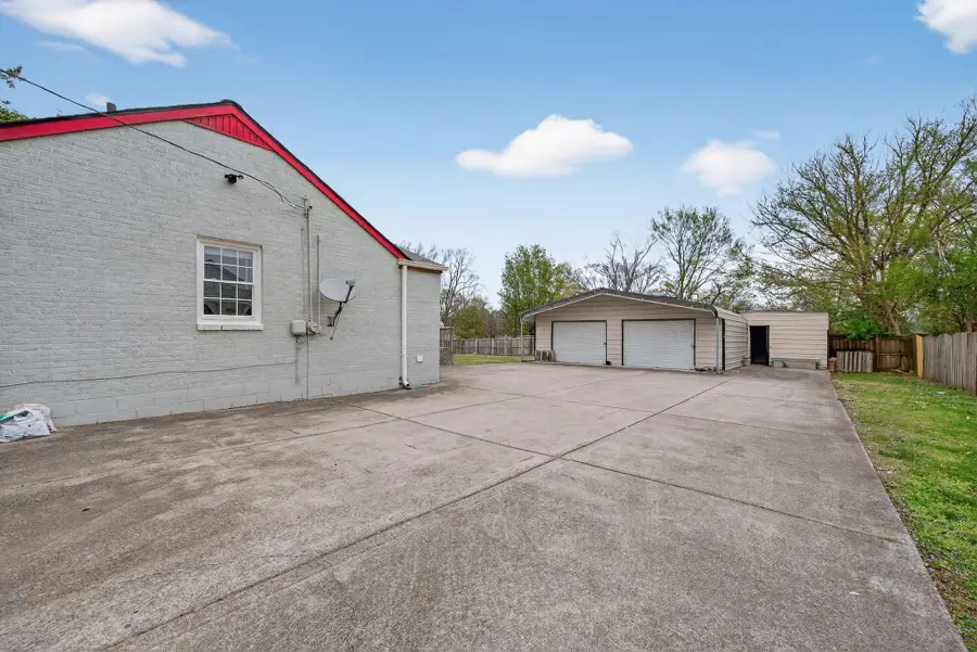 901 Vantrease Rd, Madison, TN 37115 - #2