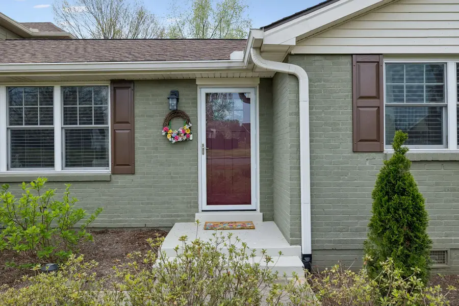 2913 Fernbrook Ln, Nashville, TN 37214 - #3