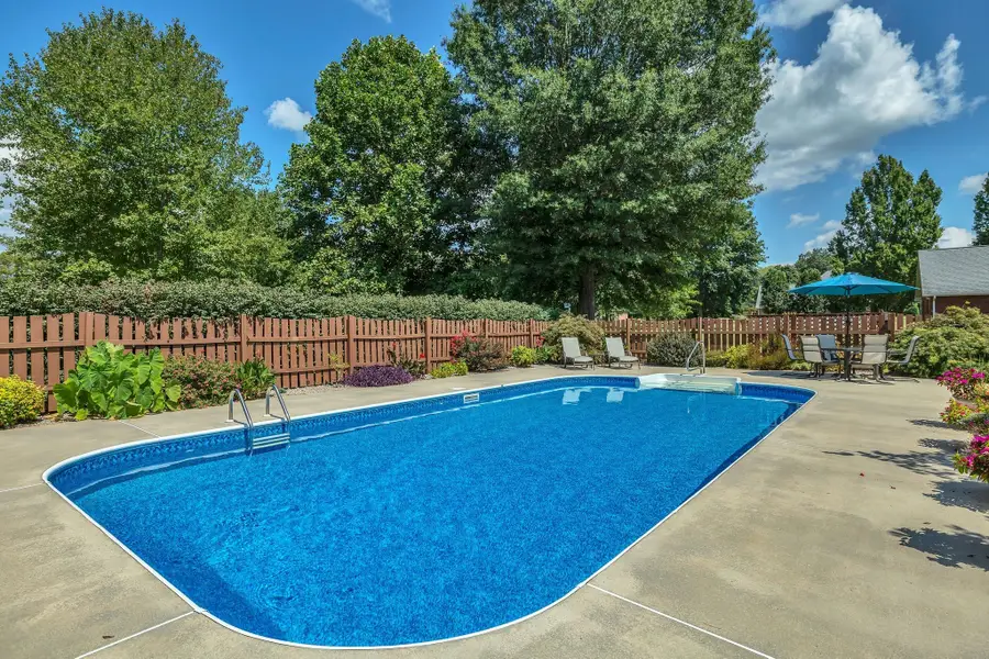 1035 Franklin Heights Dr, Winchester, TN 37398 - #2