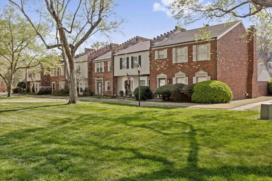 1834 Hunters Creek Dr, Memphis, TN 38138 - #2