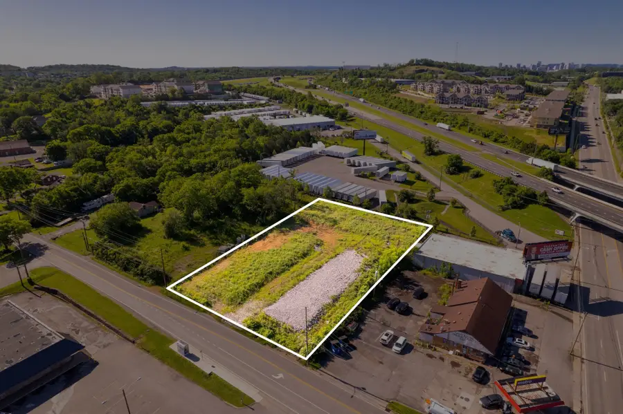 388 Ewing Dr, Nashville, TN 37207 - #3