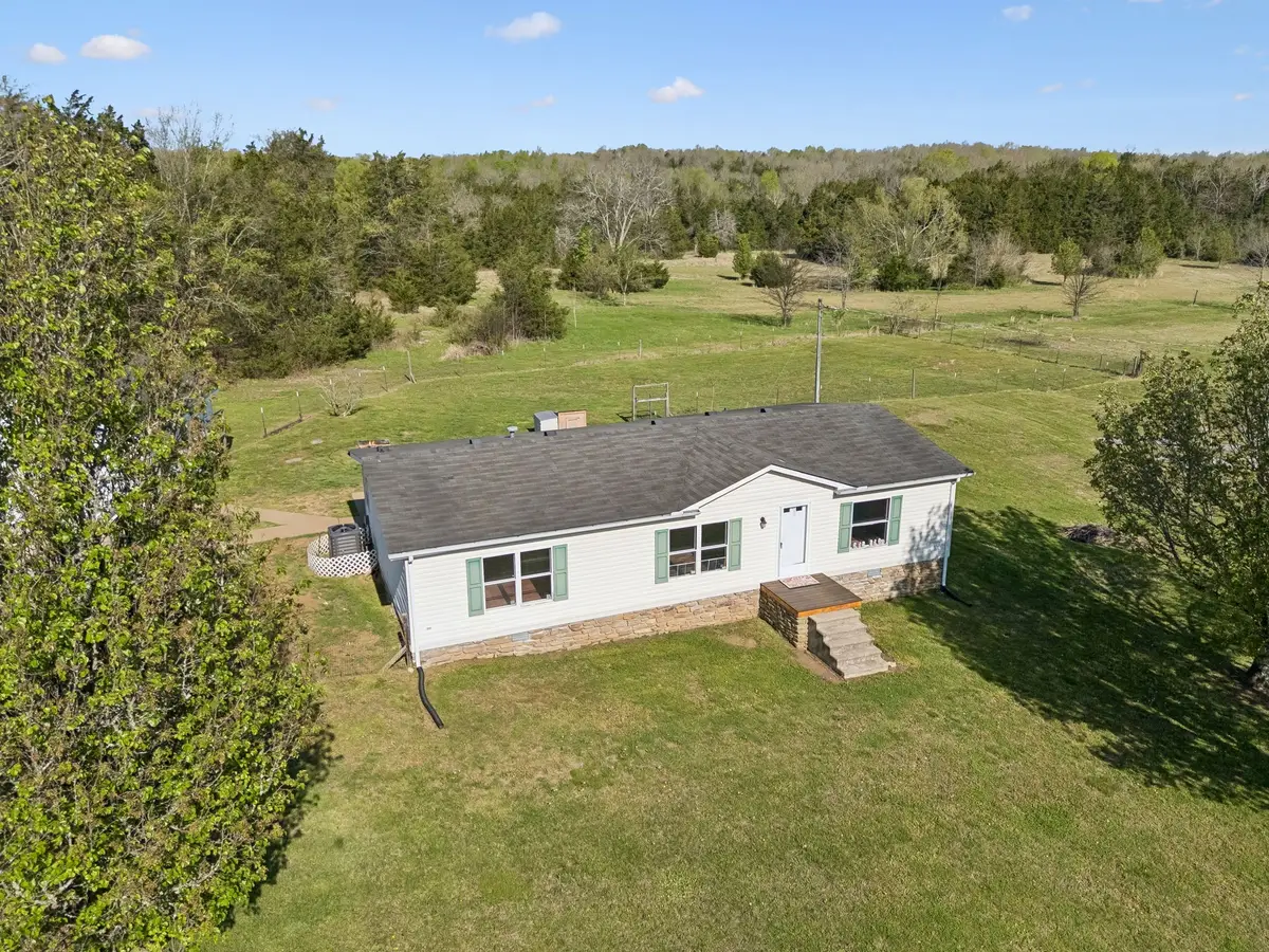 2045 Gentle Rd, Lewisburg, TN 37091 - #1