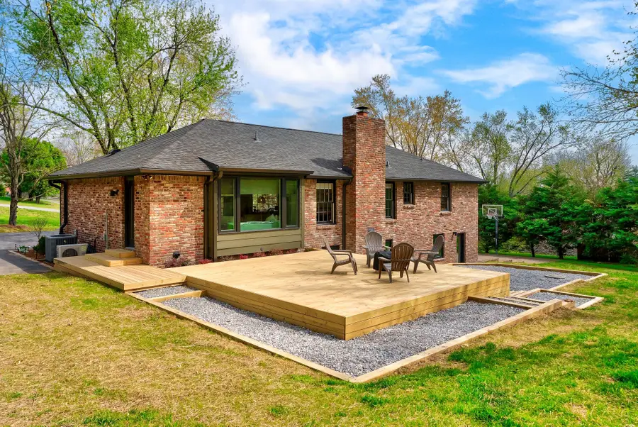 105 Dogwood Ln, Franklin, TN 37064 - #3