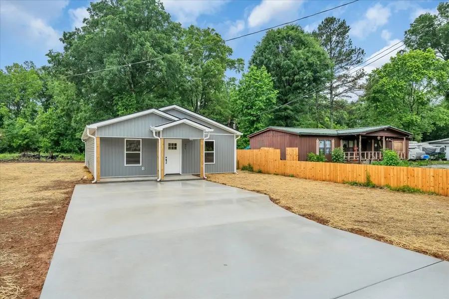 904 East Decherd Street, Tullahoma, TN 37388 - #2
