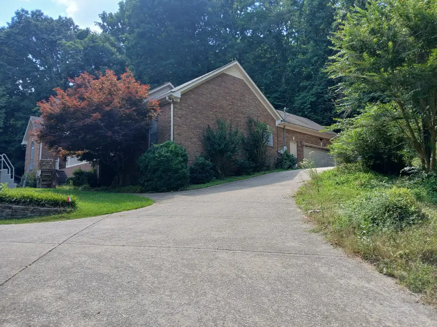 8238 Charlotte Pike, Nashville, TN 37221 - #2