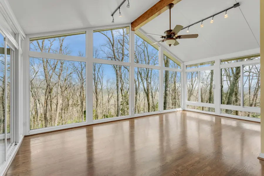 877 Hillhaven Ct, Nashville, TN 37220 - #2